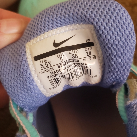 Nike Star Runner GS Running Shoe Aqua Youth Size 5.5 - Picture 9 of 9